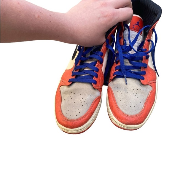 2018 Nike Air Jordan 1 Mid Team Orange Black Size 13 - Picture 4 of 10